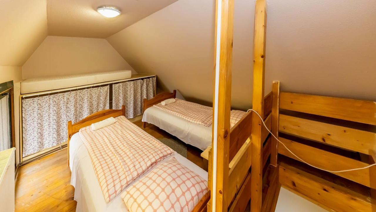 Bed and Breakfast Csillagtura Panzio Еґер Екстер'єр фото