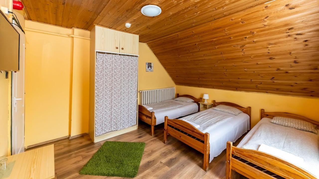 Bed and Breakfast Csillagtura Panzio Еґер Екстер'єр фото