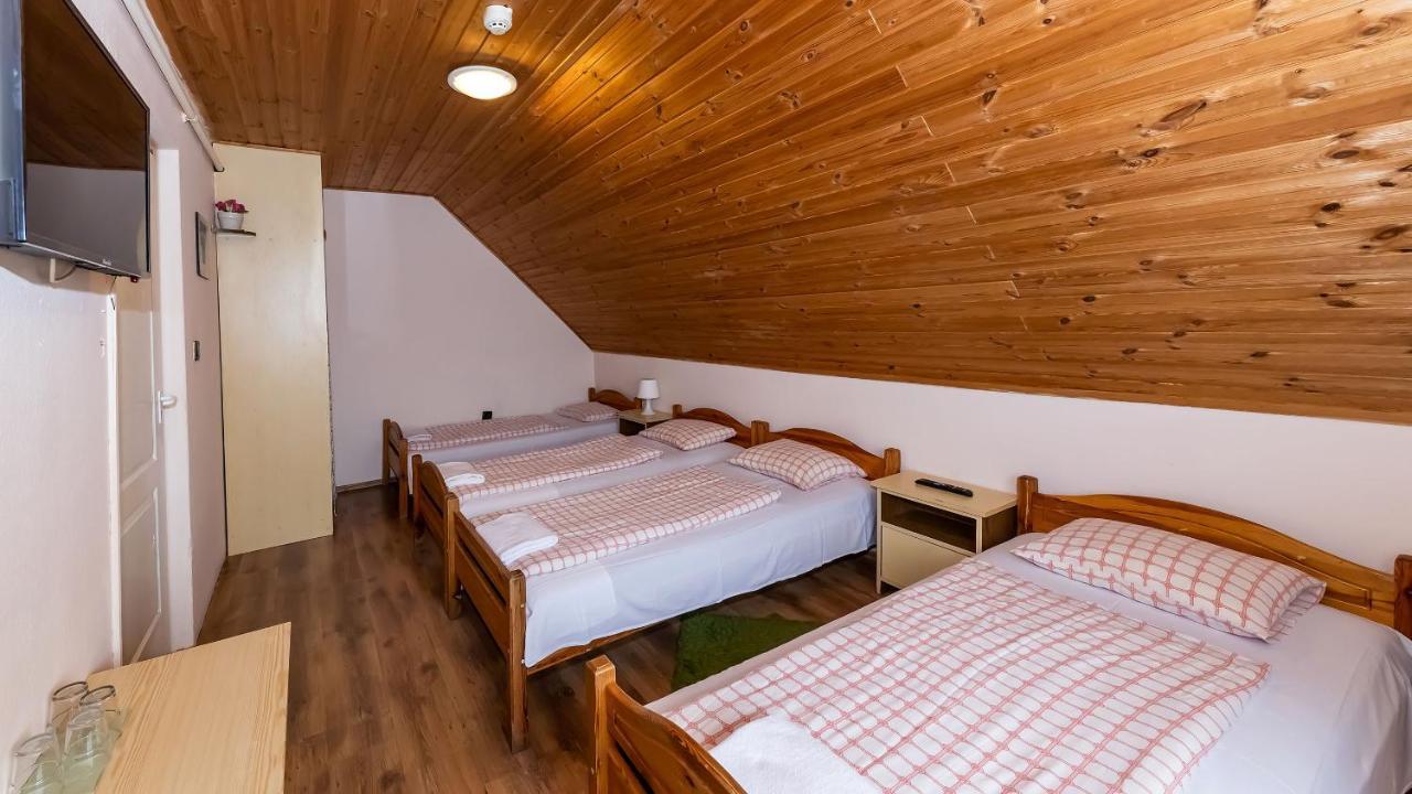 Bed and Breakfast Csillagtura Panzio Еґер Екстер'єр фото