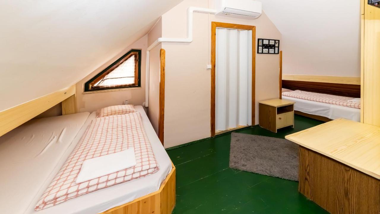 Bed and Breakfast Csillagtura Panzio Еґер Екстер'єр фото