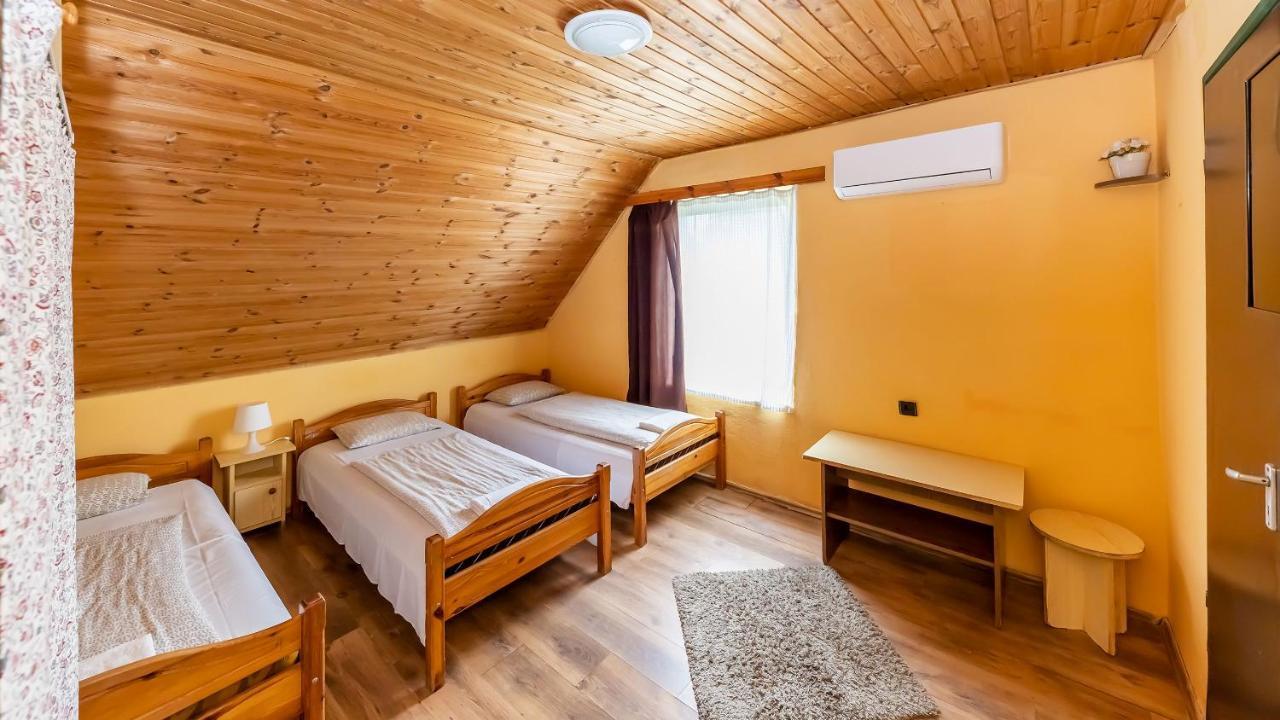 Bed and Breakfast Csillagtura Panzio Еґер Екстер'єр фото