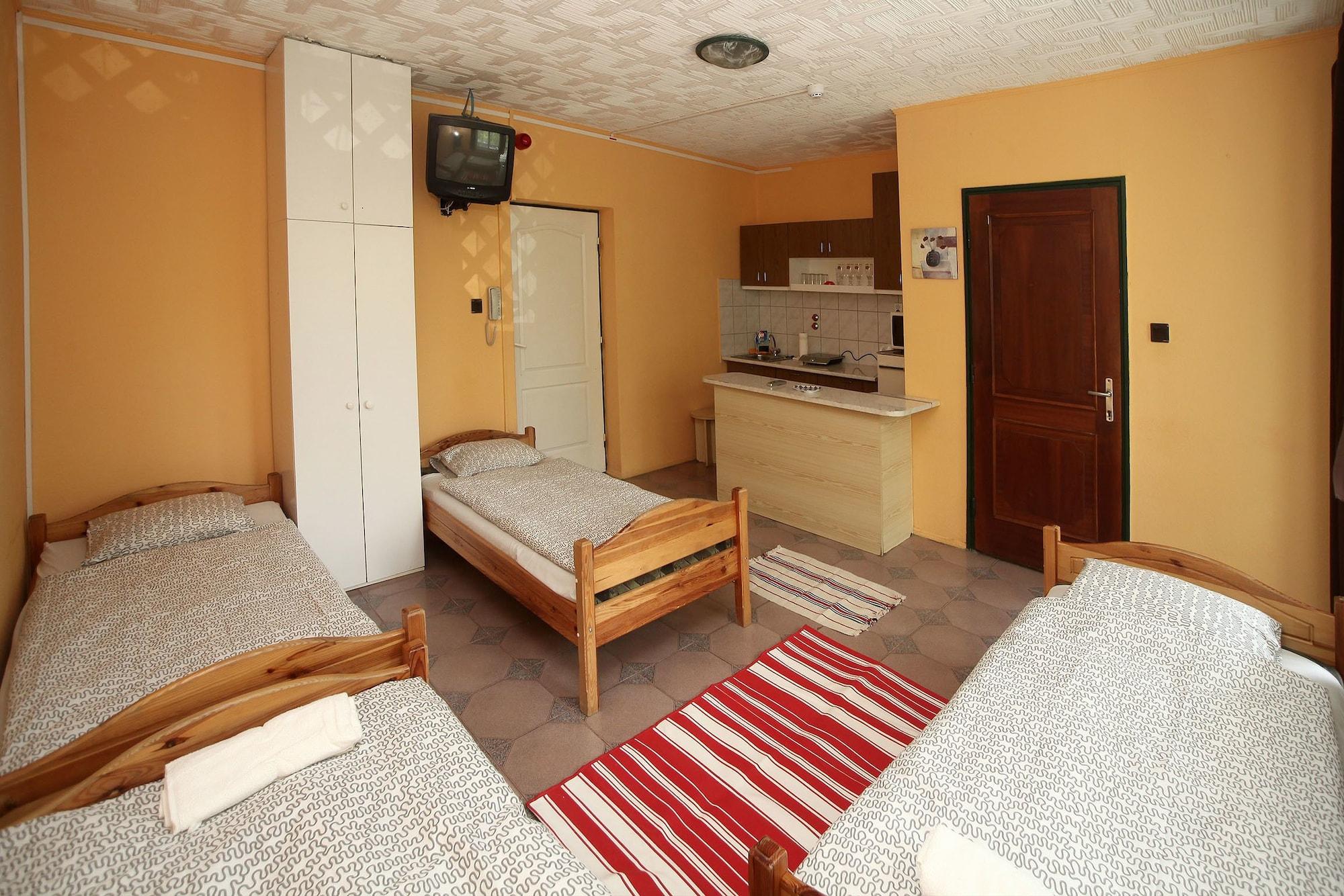 Bed and Breakfast Csillagtura Panzio Еґер Екстер'єр фото