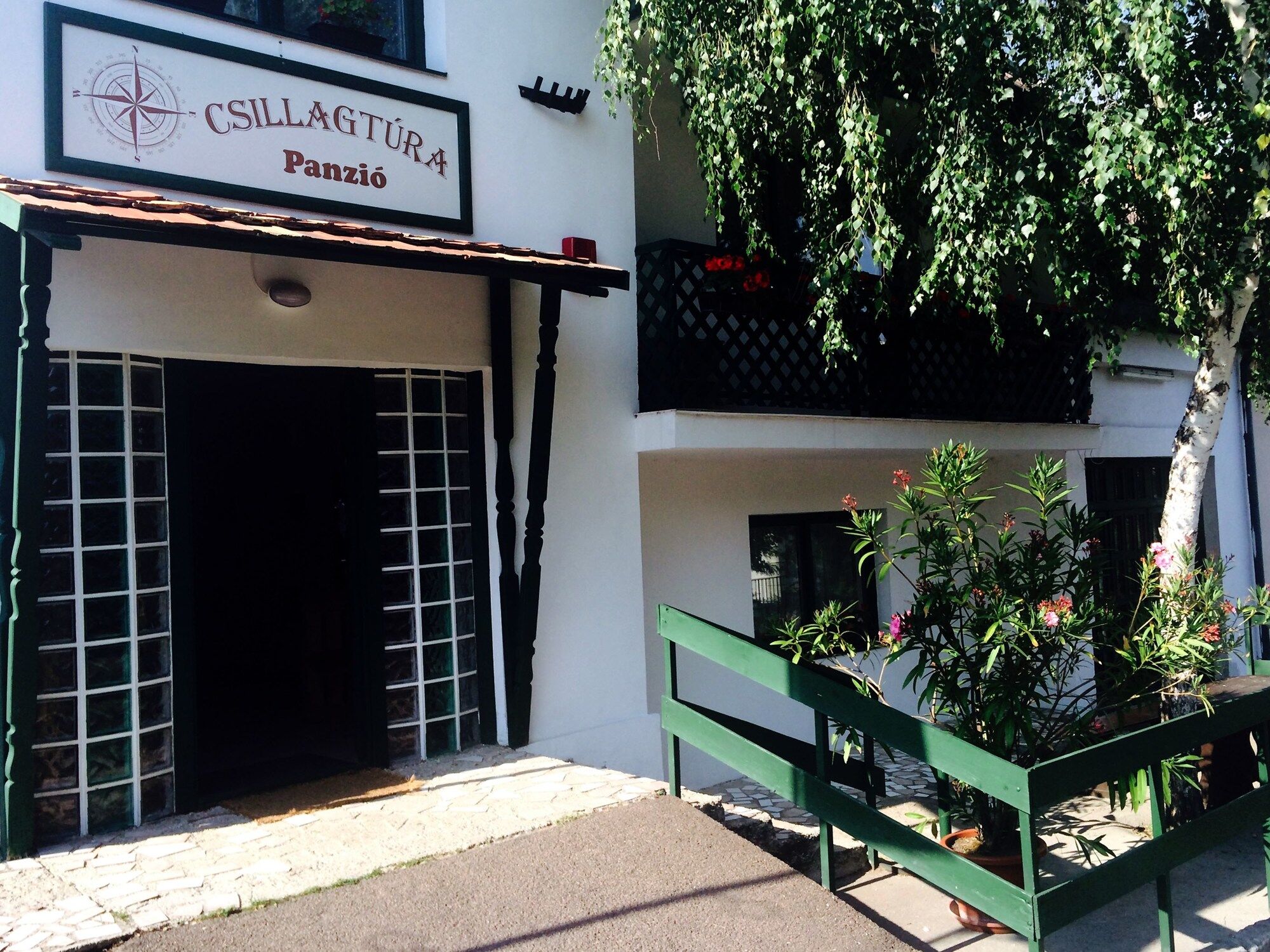 Bed and Breakfast Csillagtura Panzio Еґер Екстер'єр фото